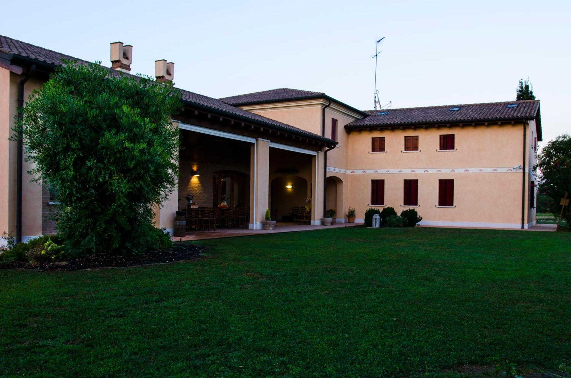 הוילה Ca Baglioni Agriturismo Alle Rose מראה חיצוני תמונה